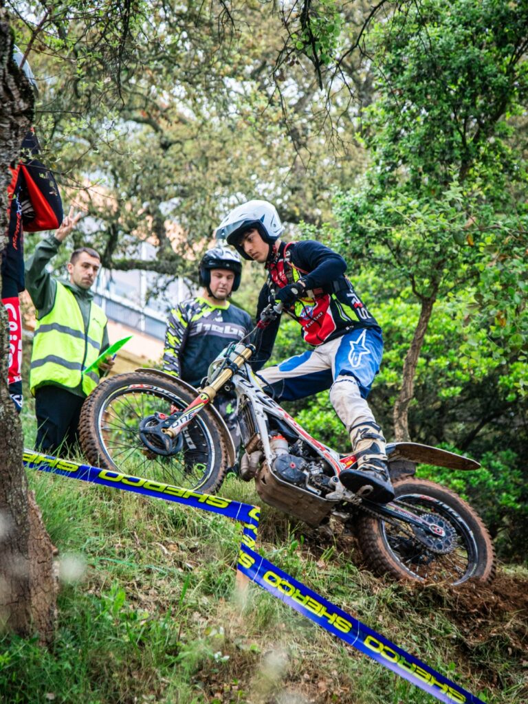 LLAGOSTERA ACULL LA 3ª JORNADA DEL TERRITORIAL GIRONÍ DE TRIAL AMB GRAN AFLUÈNCIA DE PÚBLIC
