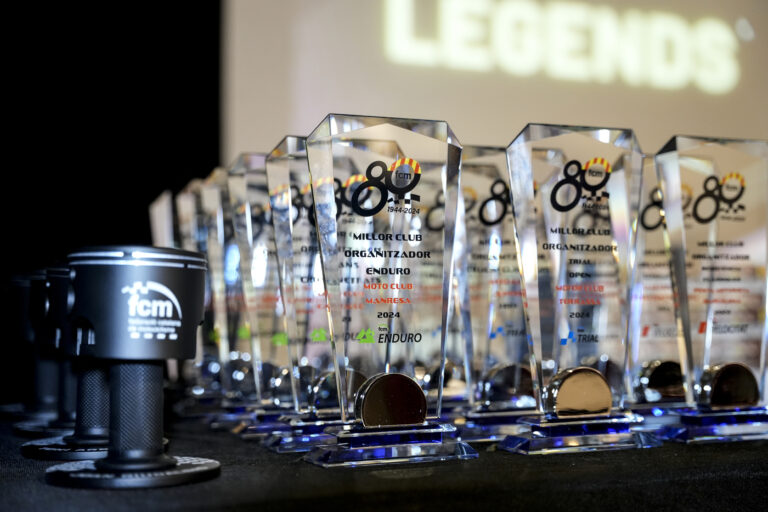 LLIURAMENT DE PREMIS DELS CAMPIONATS DE TRIAL I ENDURO CLÀSSIQUES