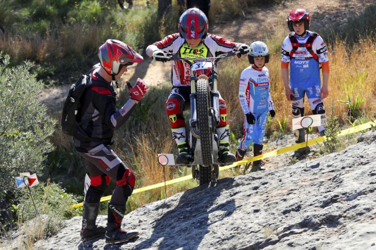 EL TRIAL DE NENS ENCÉN MOTORS A LA BADIA DELS ALFACS