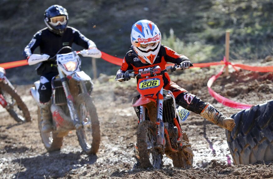 L’ENDURET ESTRENA TEMPORADA AMB UNA DOBLE JORNADA INTENSA A LA FLORESTA