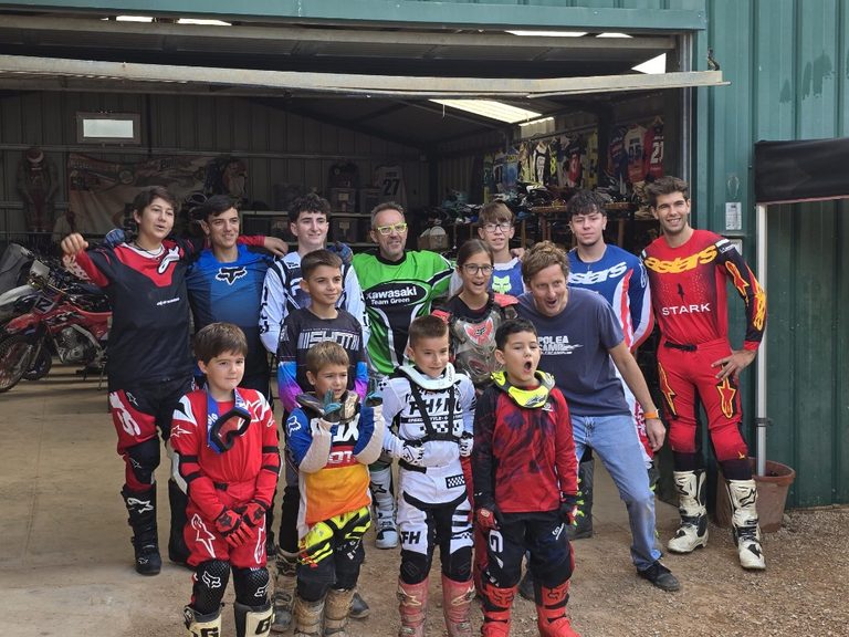 GRAN JORNADA DE FORMACIÓ DE MOTOCROSS A CUNIT