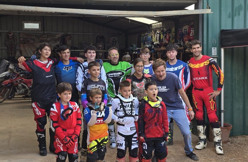 GRAN JORNADA DE FORMACIÓ DE MOTOCROSS A CUNIT
