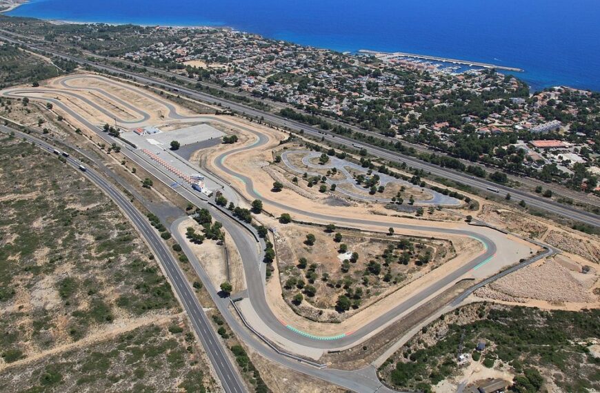 INFORMACIÓ SOBRE LA PERNOCTACIÓ AL CIRCUIT DE CALAFAT